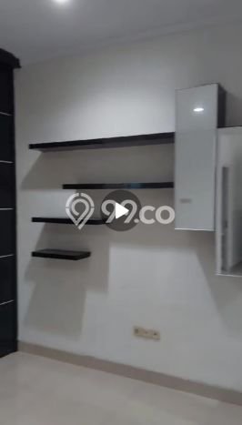 PROPERTI PILIHAN! Rumah Asri di Kota Wisata, Luas 128m² LB 165m² PROPERTI PILIHAN! Rumah Asri di Kota Wisata, Luas 128m² LB 165m²
