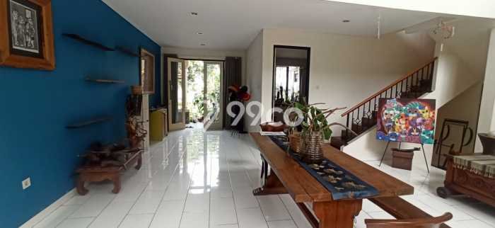 Dijual Rumah Luas Elegan Dengan View Cantik di Kota Wisata, Bogor Dijual Rumah Luas Elegan Dengan View Cantik di Kota Wisata, Bogor
