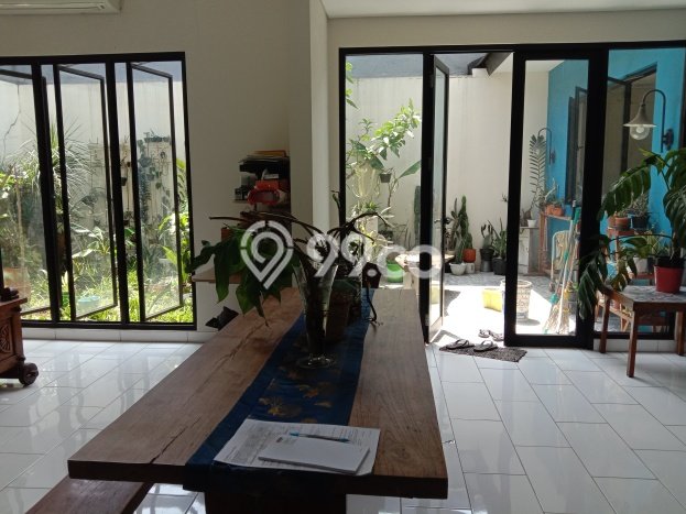 Dijual Rumah Luas Elegan Dengan View Cantik di Kota Wisata, Bogor Dijual Rumah Luas Elegan Dengan View Cantik di Kota Wisata, Bogor