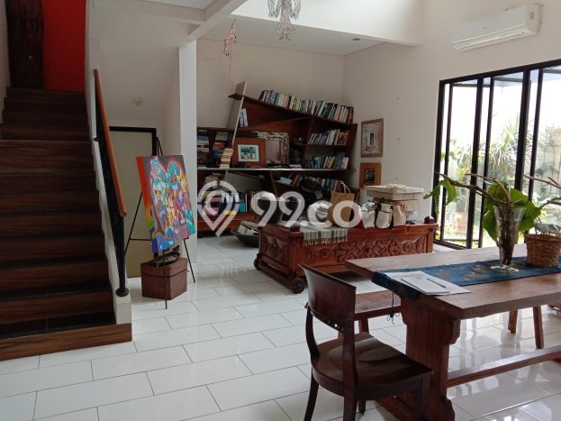 Dijual Rumah Luas Elegan Dengan View Cantik di Kota Wisata, Bogor Dijual Rumah Luas Elegan Dengan View Cantik di Kota Wisata, Bogor