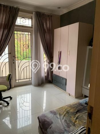 PENAWARAN TERBAIK! Rumah Strategis di Kota Wisata, Luas 375m² Bangunan 250m² PENAWARAN TERBAIK! Rumah Strategis di Kota Wisata, Luas 375m² Bangunan 250m²