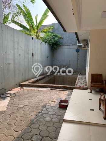 PENAWARAN TERBAIK! Rumah Strategis di Kota Wisata, Luas 375m² Bangunan 250m² PENAWARAN TERBAIK! Rumah Strategis di Kota Wisata, Luas 375m² Bangunan 250m²
