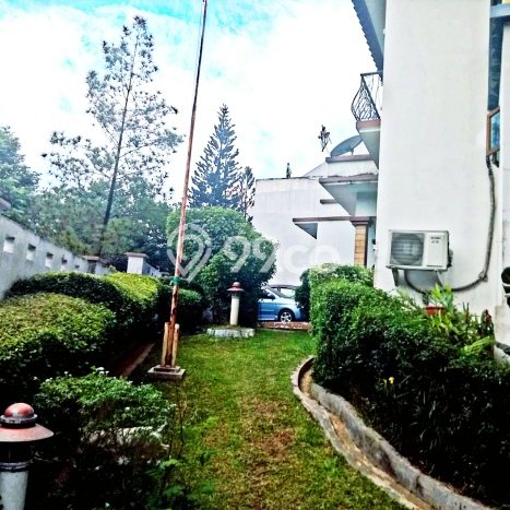 Hunian Eksklusif Siap Huni LT 500m2 di Cinere, Depok Hunian Eksklusif Siap Huni LT 500m2 di Cinere, Depok