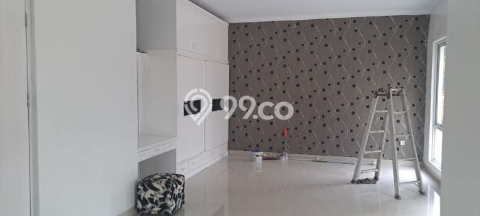 PROPERTI PILIHAN! Rumah Asri di Kota Wisata, Luas 128m² LB 165m² PROPERTI PILIHAN! Rumah Asri di Kota Wisata, Luas 128m² LB 165m²
