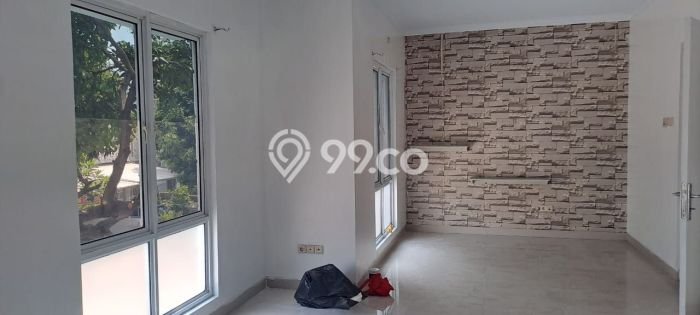 PROPERTI PILIHAN! Rumah Asri di Kota Wisata, Luas 128m² LB 165m² PROPERTI PILIHAN! Rumah Asri di Kota Wisata, Luas 128m² LB 165m²
