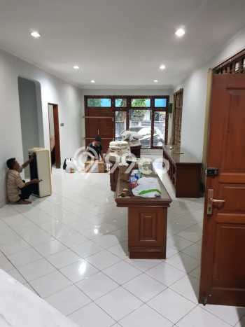 Rumah Elit LB 251m2 Siap Huni Desain Elegan di Bandung Barat, Bandung Rumah Elit LB 251m2 Siap Huni Desain Elegan di Bandung Barat, Bandung