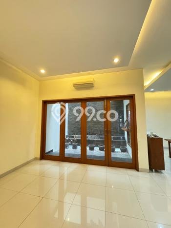 Hunian Elit LB 320m2 Siap Huni Desain Elegan di Pondok Indah, Jakarta Selatan Hunian Elit LB 320m2 Siap Huni Desain Elegan di Pondok Indah, Jakarta Selatan