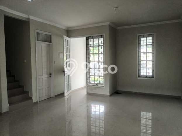 Dijual Hunian Rumah Terawat 3 Kamar di Citraland, Surabaya Dijual Hunian Rumah Terawat 3 Kamar di Citraland, Surabaya