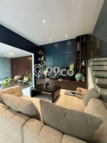 Dijual Rumah Mewah Elegan Dengan View Cantik di Citraland, Surabaya Dijual Rumah Mewah Elegan Dengan View Cantik di Citraland, Surabaya