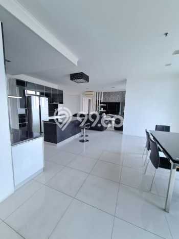Hunian Apartemen High-Class untuk Dijual di Surabaya dengan 3 BR & 3 Kamar Mandi Hunian Apartemen High-Class untuk Dijual di Surabaya dengan 3 BR & 3 Kamar Mandi