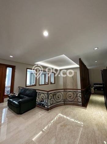 Rumah Elit Modern Siap Huni di Graha Surabaya Rumah Elit Modern Siap Huni di Graha Surabaya