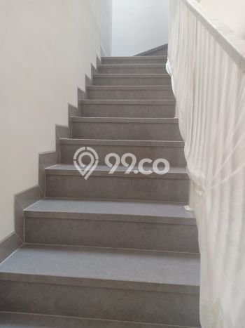 Kesempatan Investasi Rumah LT 126m² di Area Premium, Surabaya Kesempatan Investasi Rumah LT 126m² di Area Premium, Surabaya