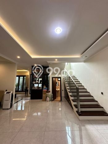 Rumah Strategis 4 KT LT 270m² di Wiyung, Surabaya Rumah Strategis 4 KT LT 270m² di Wiyung, Surabaya
