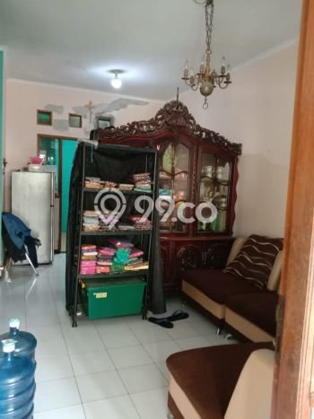 Dijual Cepat Rumah Bagus Siap Huni LB 98m2 di Wiyung, Surabaya Dijual Cepat Rumah Bagus Siap Huni LB 98m2 di Wiyung, Surabaya