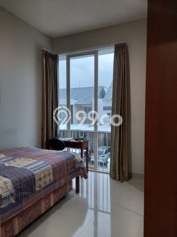 Jual Rumah Luas Elegan Dengan View Eksklusif di Wisata Bukit Mas, Surabaya Jual Rumah Luas Elegan Dengan View Eksklusif di Wisata Bukit Mas, Surabaya