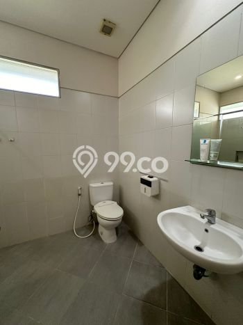 BEST PRICE! Rumah Premium di Wiyung, LT 248m² LB 290m² BEST PRICE! Rumah Premium di Wiyung, LT 248m² LB 290m²