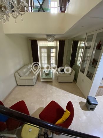 HARGA SPESIAL! Rumah area Wiyung, Surabaya, LT 237m² Bangunan 380m² HARGA NEGO! HARGA SPESIAL! Rumah area Wiyung, Surabaya, LT 237m² Bangunan 380m² HARGA NEGO!