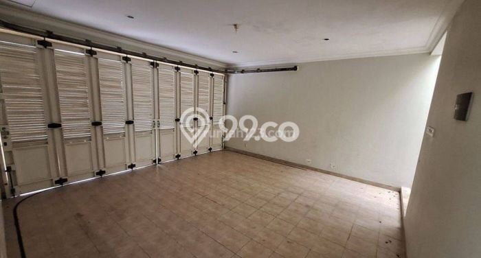 BEST CHOICE! Rumah area Wisata Bukit Mas, Luas 302m² LB 245m² BEST CHOICE! Rumah area Wisata Bukit Mas, Luas 302m² LB 245m²