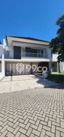 Rumah Mewah Siap Huni LT 375m2 di Wiyung, Surabaya Rumah Mewah Siap Huni LT 375m2 di Wiyung, Surabaya