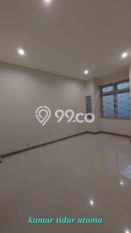 Rumah Bagus kawasan HR Muhammad, Surabaya, Luas 210m² Bangunan 300m² HARGA MENARIK! Rumah Bagus kawasan HR Muhammad, Surabaya, Luas 210m² Bangunan 300m² HARGA MENARIK!