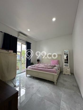 Dijual Rumah Mewah Elegan Dengan View Cantik di Citraland, Surabaya Dijual Rumah Mewah Elegan Dengan View Cantik di Citraland, Surabaya