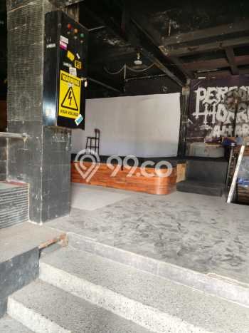 Unit Komersial Dijual di Surabaya LT 529m2 & LB 500m2 Unit Komersial Dijual di Surabaya LT 529m2 & LB 500m2