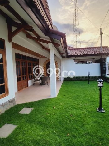 Hunian Mewah Dijual LT 600m2 di Dukuh Pakis, Surabaya Hunian Mewah Dijual LT 600m2 di Dukuh Pakis, Surabaya