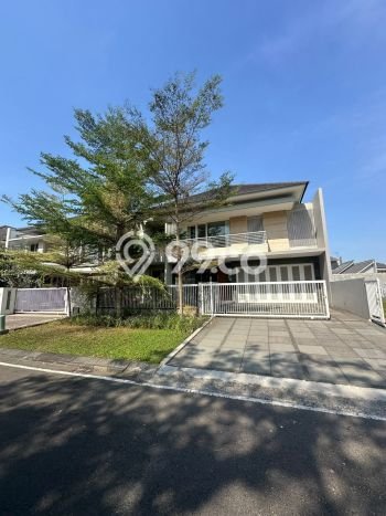 Siap Huni Rumah Mewah 4 Kamar di Wiyung Dekat ke Mana Pun Siap Huni Rumah Mewah 4 Kamar di Wiyung Dekat ke Mana Pun