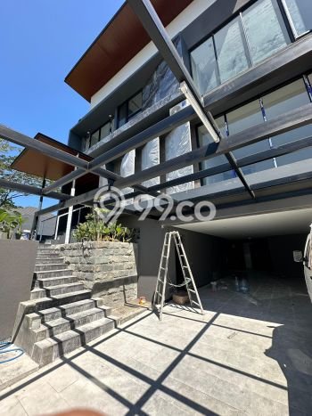 For Sale! Premium House LT 240m2 Desain Modern di Citraland For Sale! Premium House LT 240m2 Desain Modern di Citraland
