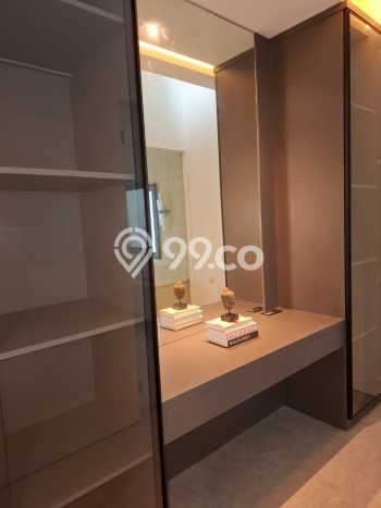 Rumah Elit LB 500m2 Siap Huni Desain Elegan di Graha, Surabaya Rumah Elit LB 500m2 Siap Huni Desain Elegan di Graha, Surabaya