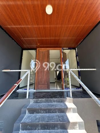 For Sale! Premium House LT 240m2 Desain Modern di Citraland For Sale! Premium House LT 240m2 Desain Modern di Citraland