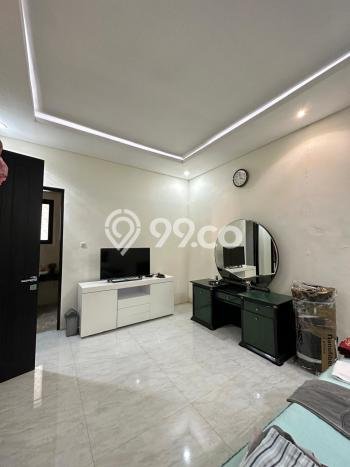 Jual Rumah Mewah Megah Dengan View Cantik di Citraland, Surabaya Jual Rumah Mewah Megah Dengan View Cantik di Citraland, Surabaya