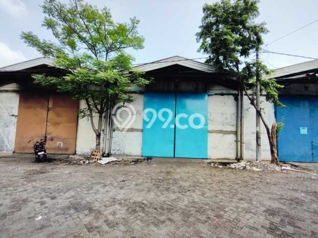 FOR RENT! Gudang di Margomulyo Cocok untuk Bisnis 470m2 FOR RENT! Gudang di Margomulyo Cocok untuk Bisnis 470m2