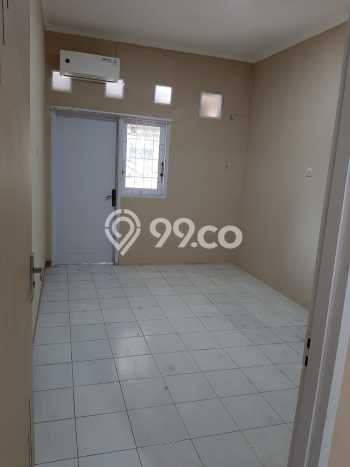 For Sale Rumah 3 Kamar Lokasi Ideal Bagus dan Strategis di Wiyung For Sale Rumah 3 Kamar Lokasi Ideal Bagus dan Strategis di Wiyung