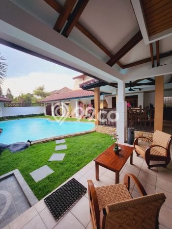 Hunian Mewah Dijual LT 600m2 di Dukuh Pakis, Surabaya Hunian Mewah Dijual LT 600m2 di Dukuh Pakis, Surabaya