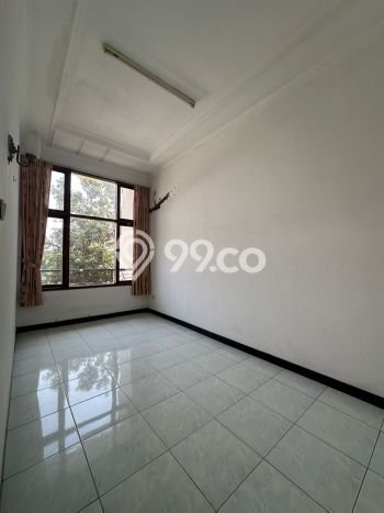 Rumah Mewah LB 350m2 Siap Huni Desain Elegan di Darmo permai, Surabaya Rumah Mewah LB 350m2 Siap Huni Desain Elegan di Darmo permai, Surabaya