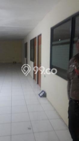 Disewakan Gudang di Pusat Kota Surabaya Ramai Strategis Disewakan Gudang di Pusat Kota Surabaya Ramai Strategis