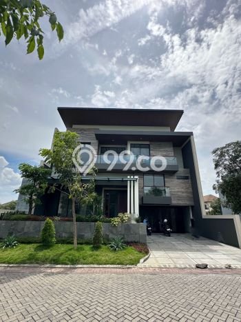 Jual Rumah Luas Megah Dengan View Eksklusif di Pakuwon Indah, Surabaya Jual Rumah Luas Megah Dengan View Eksklusif di Pakuwon Indah, Surabaya