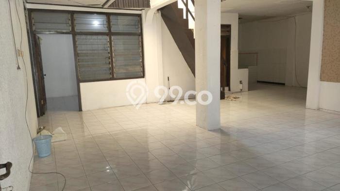Rumah Luas Asri 3 KT Siap Huni di Darmo permai Surabaya Rumah Luas Asri 3 KT Siap Huni di Darmo permai Surabaya
