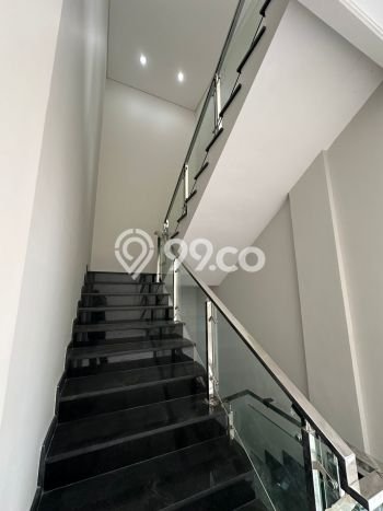 Best Deal Hunian Premium Ideal dan Luas di Wiyung, Surabaya Best Deal Hunian Premium Ideal dan Luas di Wiyung, Surabaya