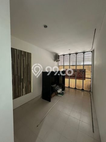 Rumah Elit LB 400m2 Siap Pakai Desain Elegan di Citraland, Surabaya Rumah Elit LB 400m2 Siap Pakai Desain Elegan di Citraland, Surabaya