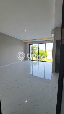 GOOD DEAL! Rumah Strategis di , Luas 264m2m² Bangunan 576m2m² GOOD DEAL! Rumah Strategis di , Luas 264m2m² Bangunan 576m2m²