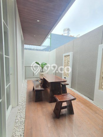 Jual Rumah Mewah Megah Dengan View Cantik di Citraland, Surabaya Jual Rumah Mewah Megah Dengan View Cantik di Citraland, Surabaya