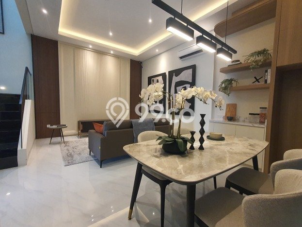 Rumah Elit Modern Siap Huni di Citraland Surabaya Rumah Elit Modern Siap Huni di Citraland Surabaya