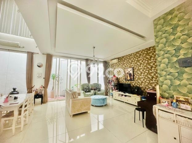 BEST PRICE! Rumah Premium area , Luas 227m2m² LB 294m2m² BEST PRICE! Rumah Premium area , Luas 227m2m² LB 294m2m²