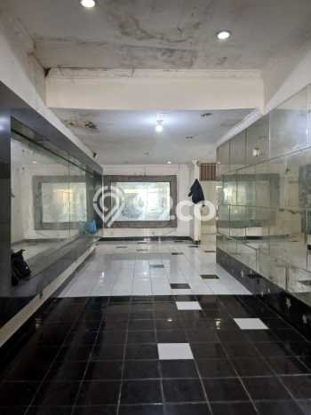 Rumah Minimalis 5 Kamar LT 182m2 di Manukan Rumah Minimalis 5 Kamar LT 182m2 di Manukan