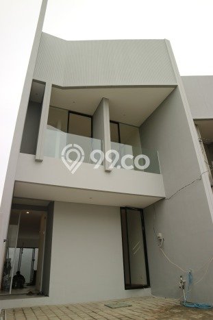 Dijual Rumah Strategis Bagus Punya 5 KT di Wiyung Surabaya SHM Dijual Rumah Strategis Bagus Punya 5 KT di Wiyung Surabaya SHM