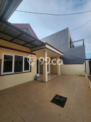 Rumah Mewah Dijual LT 244m2 di Sambikerep, Surabaya Rumah Mewah Dijual LT 244m2 di Sambikerep, Surabaya