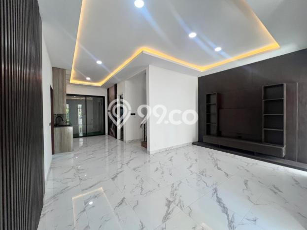 Rumah dengan Lokasi Strategis 5 KT di Citraland, Surabaya Rumah dengan Lokasi Strategis 5 KT di Citraland, Surabaya