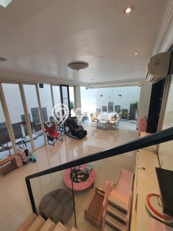 Rumah Luxury Modern Siap Huni di Citraland Surabaya Rumah Luxury Modern Siap Huni di Citraland Surabaya